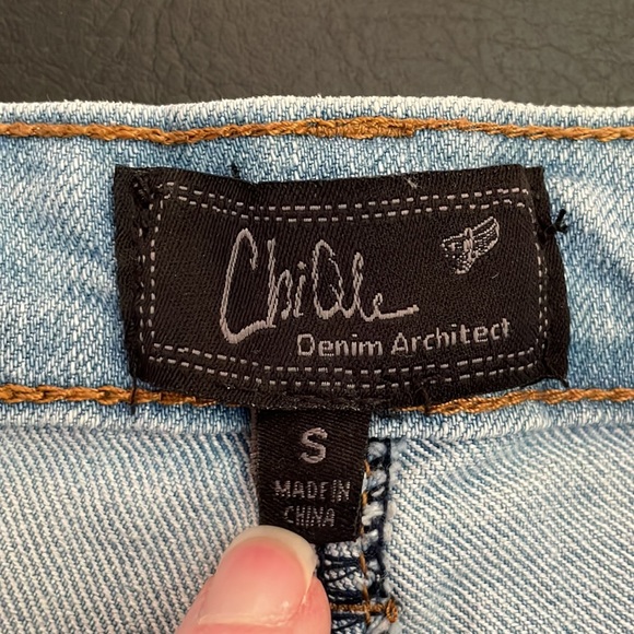 Chi Ole American Flag Stars & Stripes Distressed Denim Jean Shorts - Size Small - Picture 8 of 10